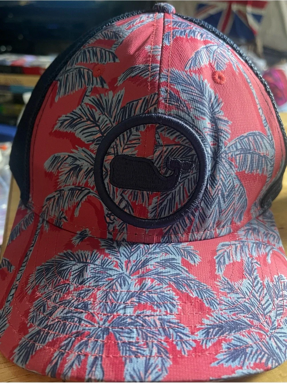 Vineyard Vines Tropical Palm Trees Whale Logo Trucker Hat Coral Navy Festival